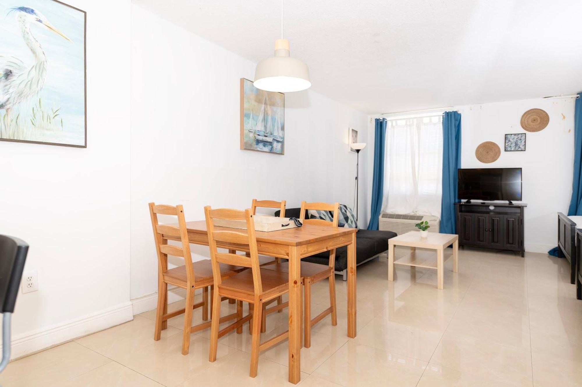 Sobe Apartments Маями Бийч Екстериор снимка