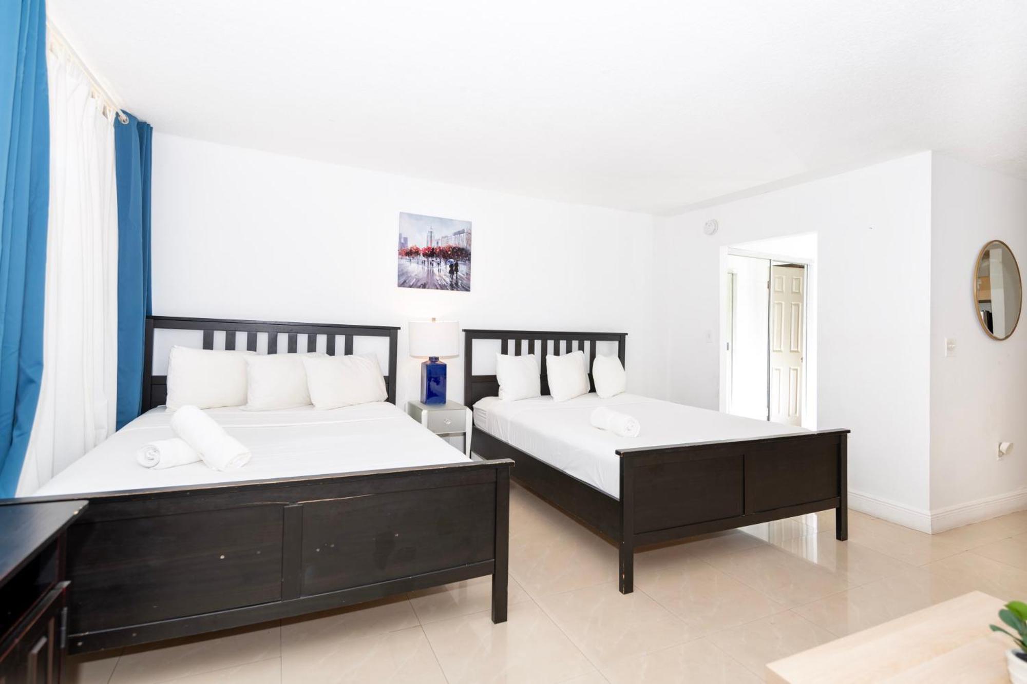 Sobe Apartments Маями Бийч Екстериор снимка